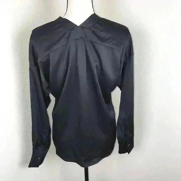 Olivaceous Women’s Charcoal Gray Satin Blouse Size S Lightweight‎ Casual Office - Picture 3 of 8